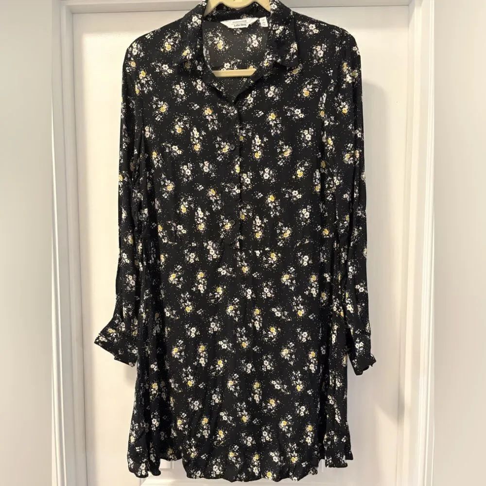 & Other Stories Anthropologie Black & White Floral Ditsy Button Up Dress Size 8